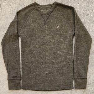 Men's Size Medium Long Sleeved Ribbed American Eagle Shirt